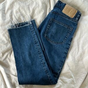 Size 2 H&M frayed Cuff Straight Jeans